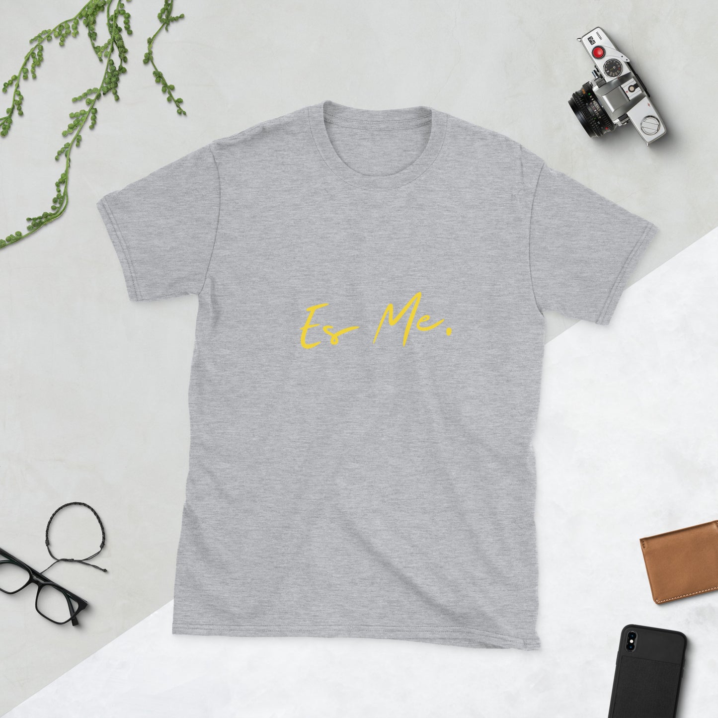 Es Me Unisex T-Shirt Gold Lettering